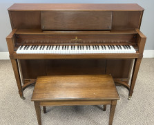 Steinway Model 40 console piano